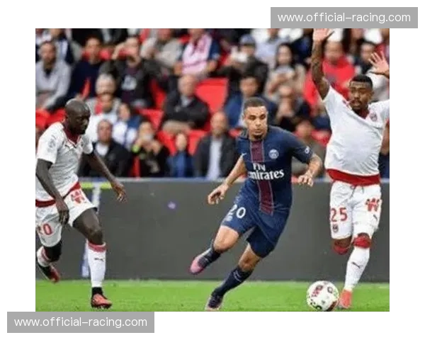 里昂主场轻取对手 凭借净胜球优势暂时跻身前五名 里昂主场轻取对手 凭借净胜球优势暂时跻身前五名