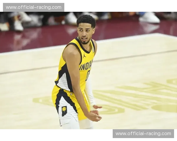 哈里伯顿助攻王地位稳固 步行者核心被誉联盟最佳组织者 哈里伯顿助攻王地位稳固 步行者核心被誉联盟最佳组织者