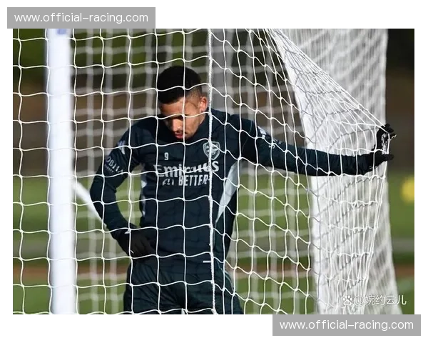 诺丁汉森林客场挑战曼城 保级压力下面临严峻考验